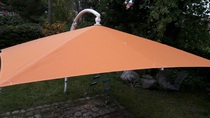 Bespannung von Sonnenschirmen orange